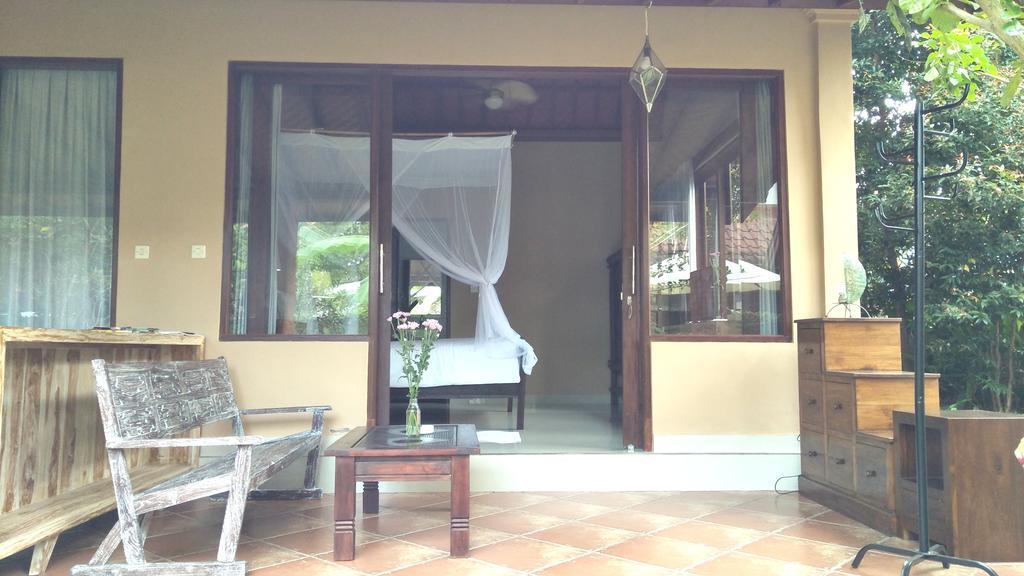 Griya Sriwedari Hotel Ubud  Exterior photo